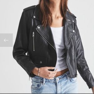 *SALE* NEUW Genuine leather motorcycle jacket.  NWOT!  Very high quality.